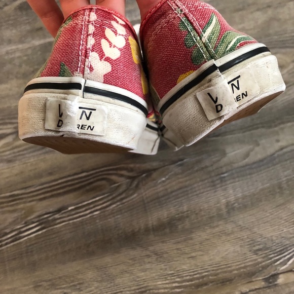 Tropical Vans - Picture 4 of 6